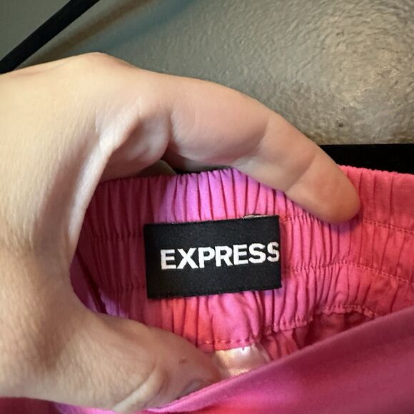 NWT Hot Pink Express Pull On High Rise Shorts M Medium Cotton Blend - Picture 2 of 6